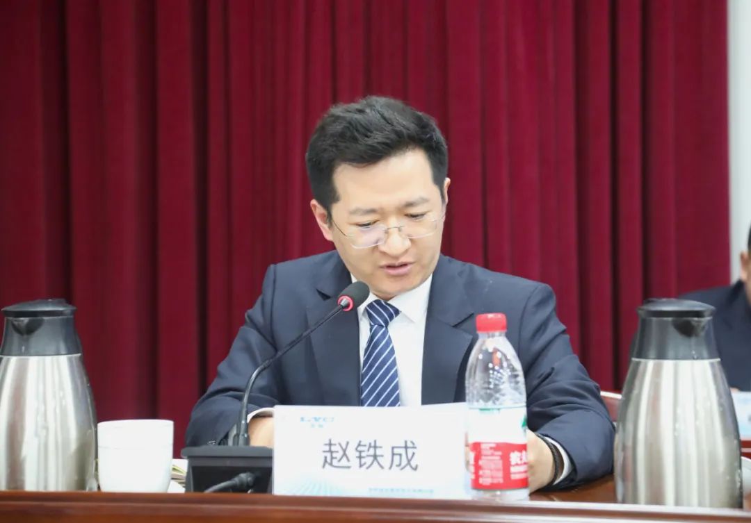 洛陽(yáng)軸承集團(tuán)公司一屆二次職工代表大會(huì)暨2025年工作會(huì)勝利召開(kāi) 洛陽(yáng)軸承集團(tuán)公司一屆二次職工代表大會(huì)暨2025年工作會(huì)勝利召開(kāi)
